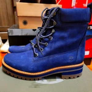 Womans Timberland Boots size 9.5 New